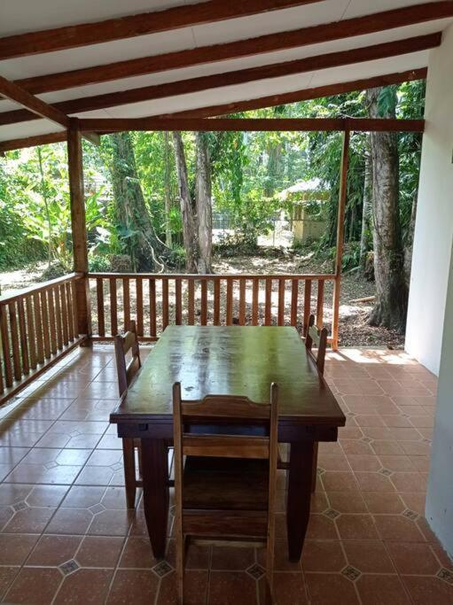 Вілла Green Papaya Puerto Viejo de Talamanca Екстер'єр фото